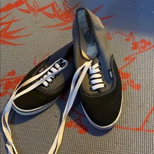 black and gray vans skate shoes sneakers